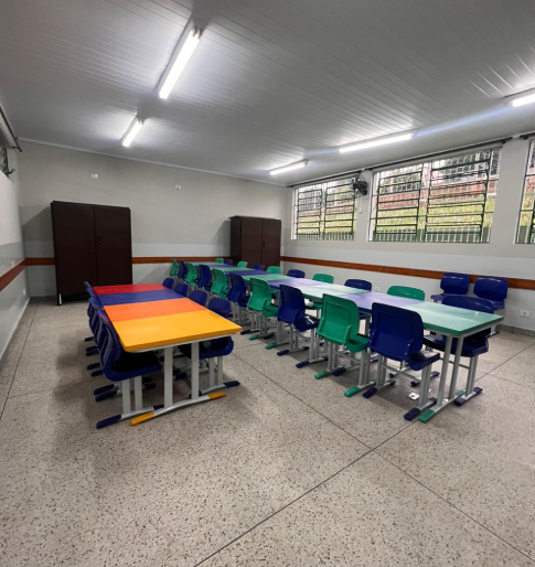 Conjunto Refeitório com cadeiras Juvenil - 6 Cadeiras