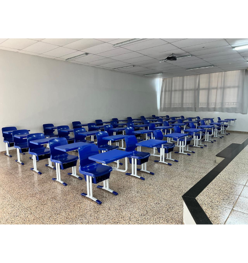 Cadeira Monobloco Adulto