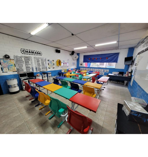 Cadeira Monobloco Adulto